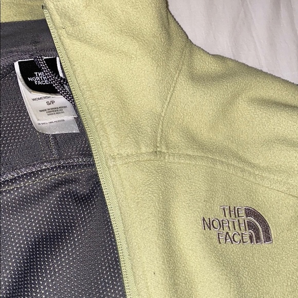 The North Face green fleece zip - Picture 2 of 3